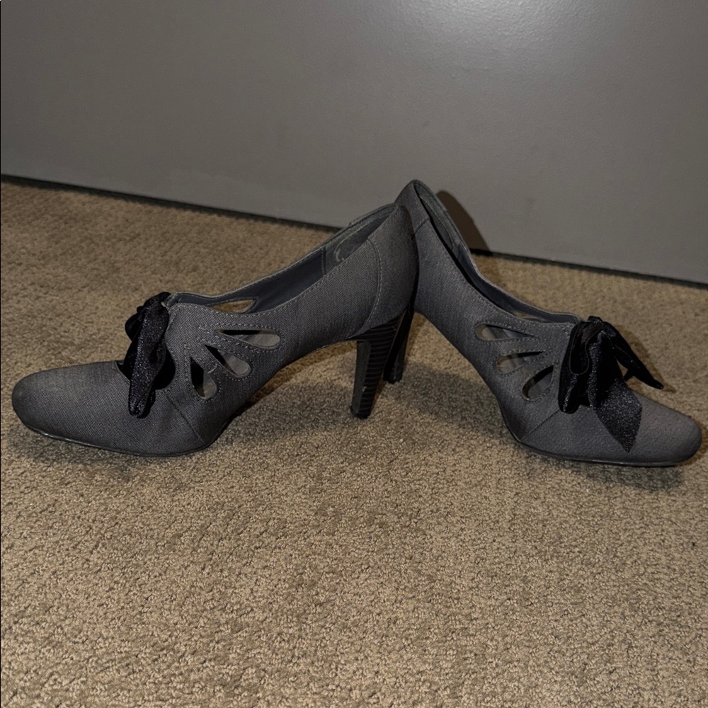 Ann Marino Gray Satin Ribbon Tie Heels